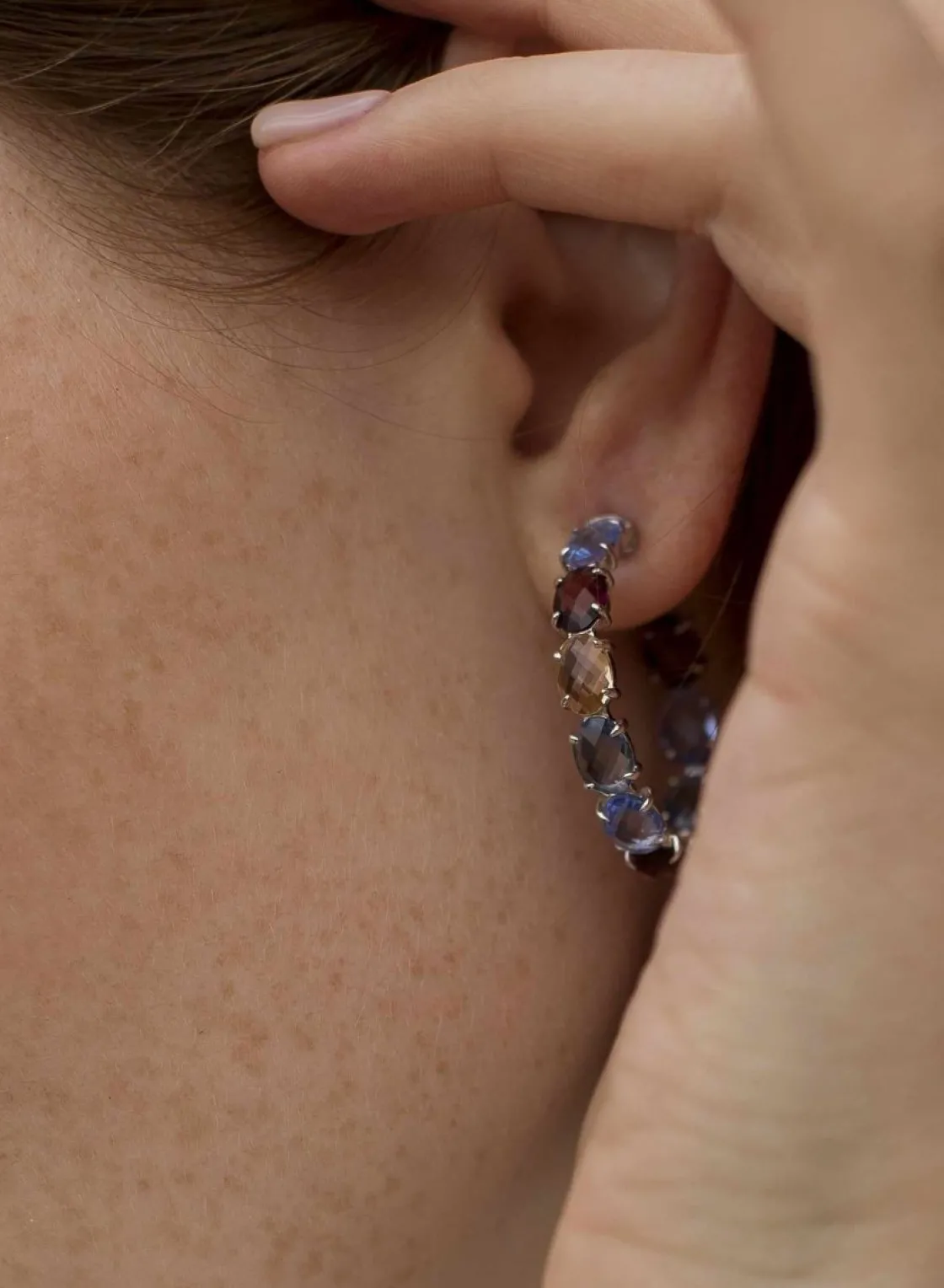 Pendientes Aro | LINEARGENT Pendientes aros con piedras formados por gemas en tonos fríos
