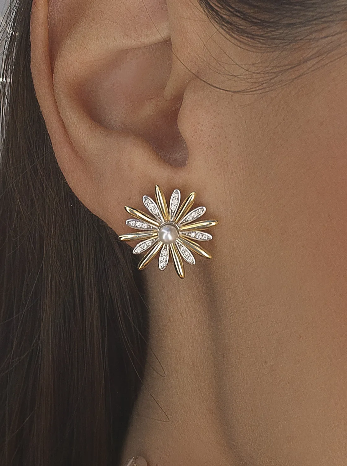 Pendientes Bicolor | LINEARGENT Pendientes bicolor de plata con diseño floral