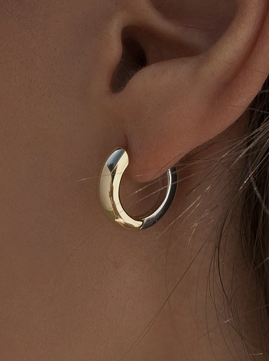 Pendientes Aro | LINEARGENT Pendientes de aro bicolor diámetro pequeño con dorado delante