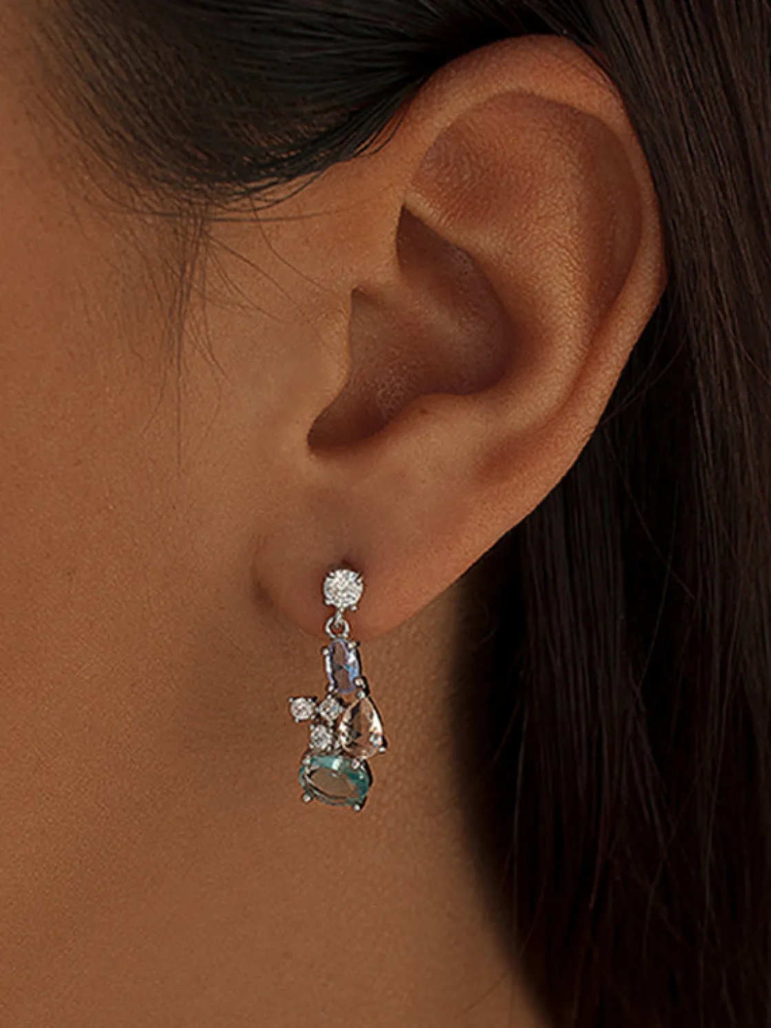 Pendientes De Piedras De Colores | LINEARGENT Pendientes de piedras de colores diseño compacto con circonitas