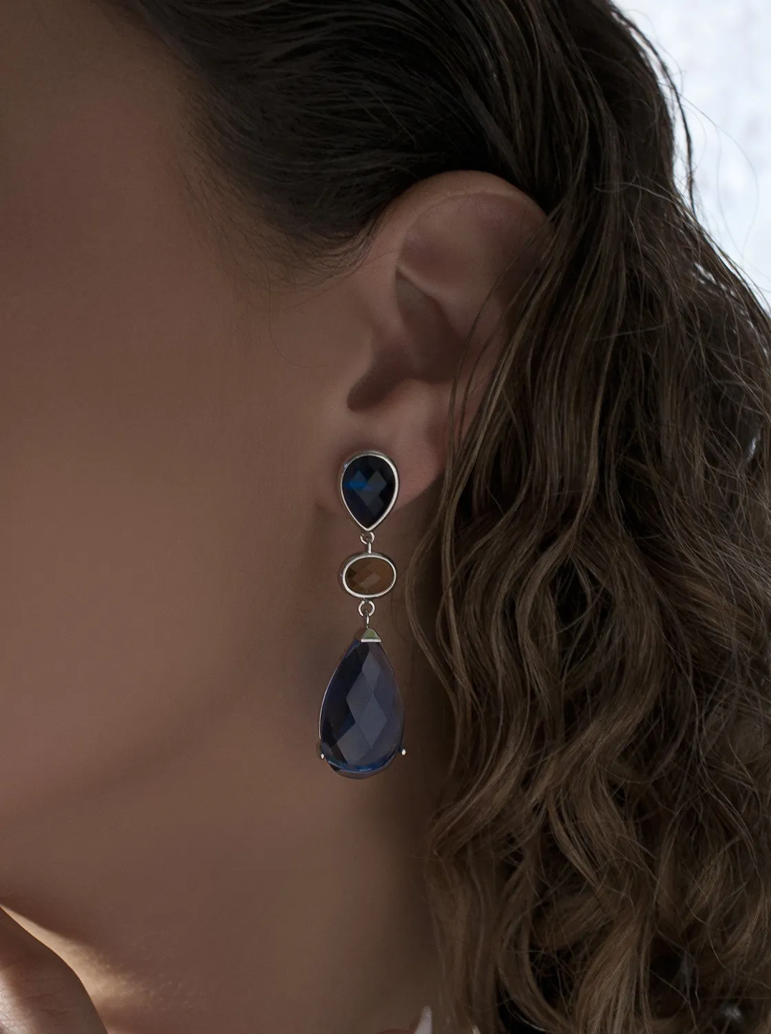 Pendientes Largos | Pendientes De Piedras De Colores | LINEARGENT Pendientes de piedras de colores diseño lágrima tono azurita