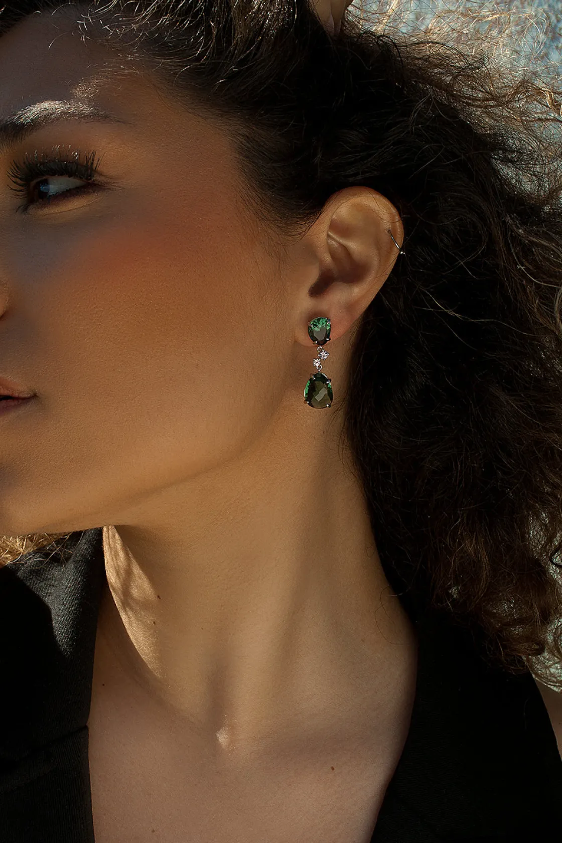 Pendientes De Piedras De Colores | LINEARGENT Pendientes de piedras de colores en tonos verdes y circonitas