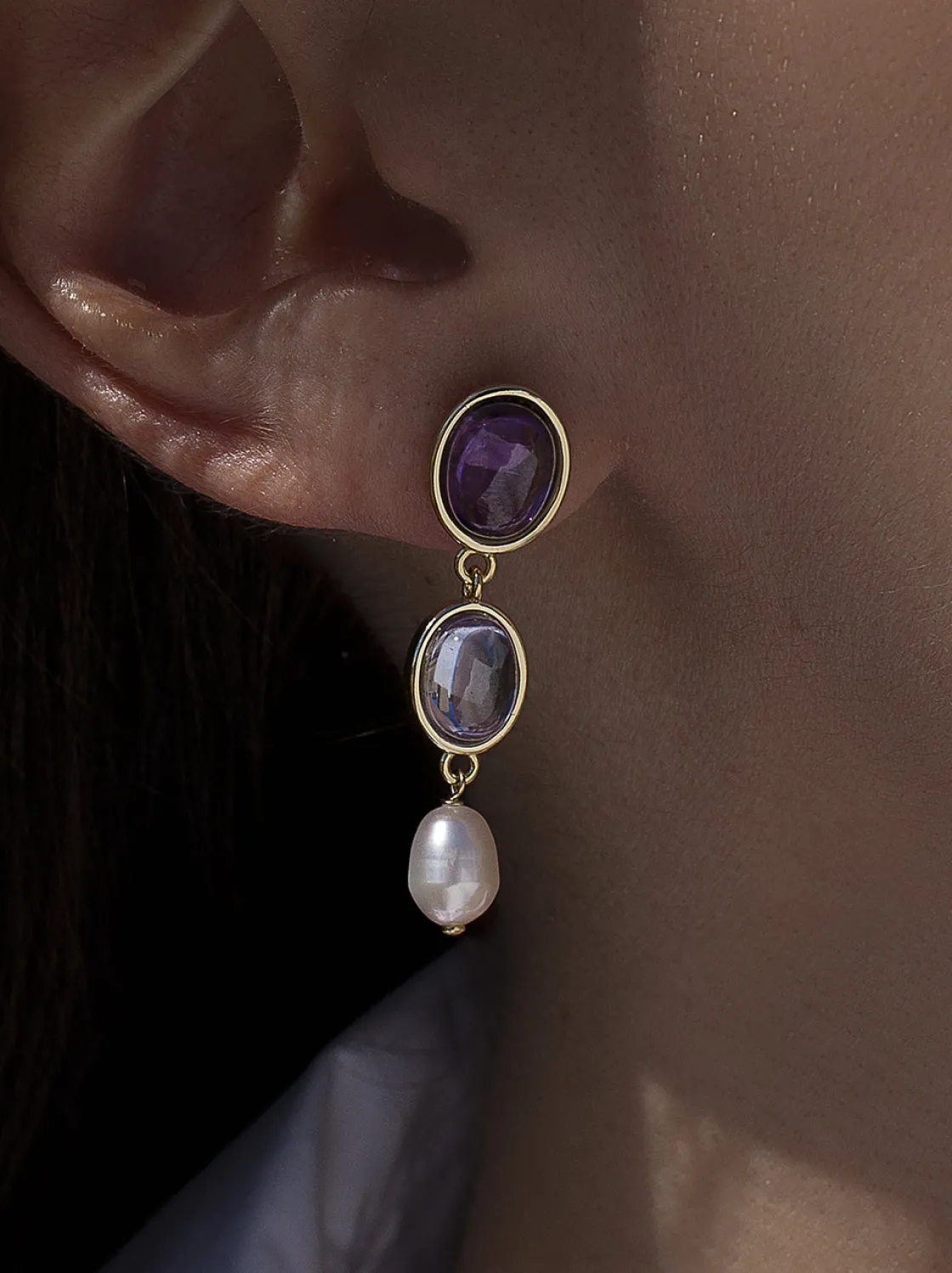 Pendientes Largos | Pendientes De Piedras De Colores | LINEARGENT Pendientes de piedras de colores tono amatista y perla