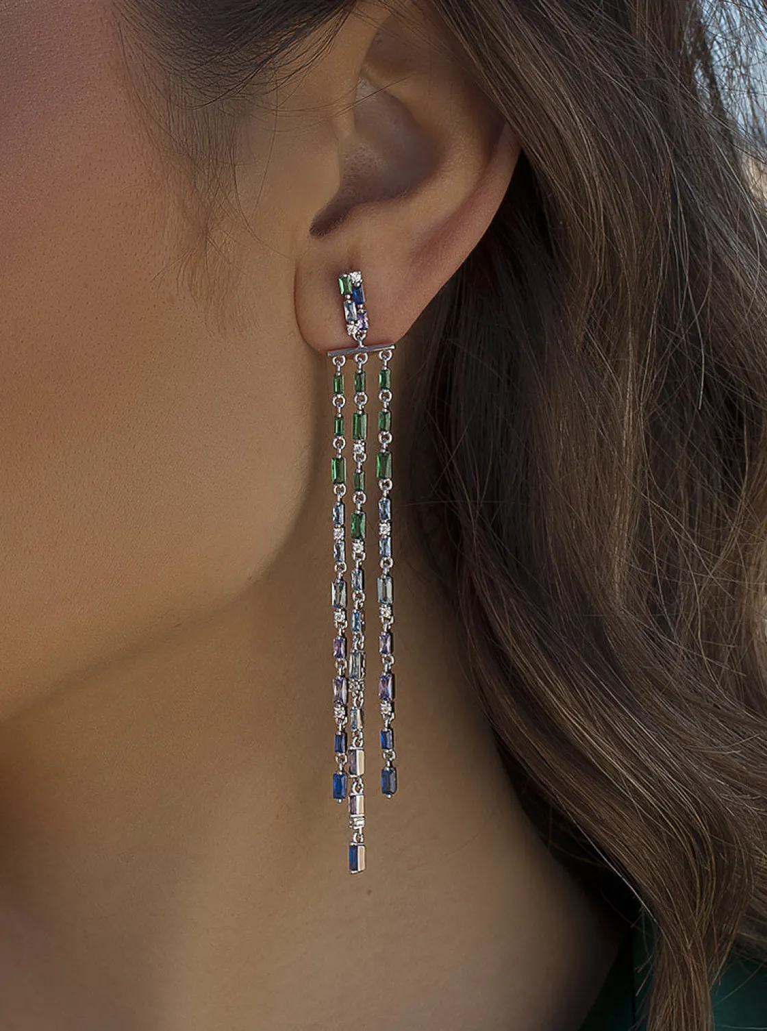 Pendientes Largos | LINEARGENT Pendientes largos con gemas de colores estilo cortina