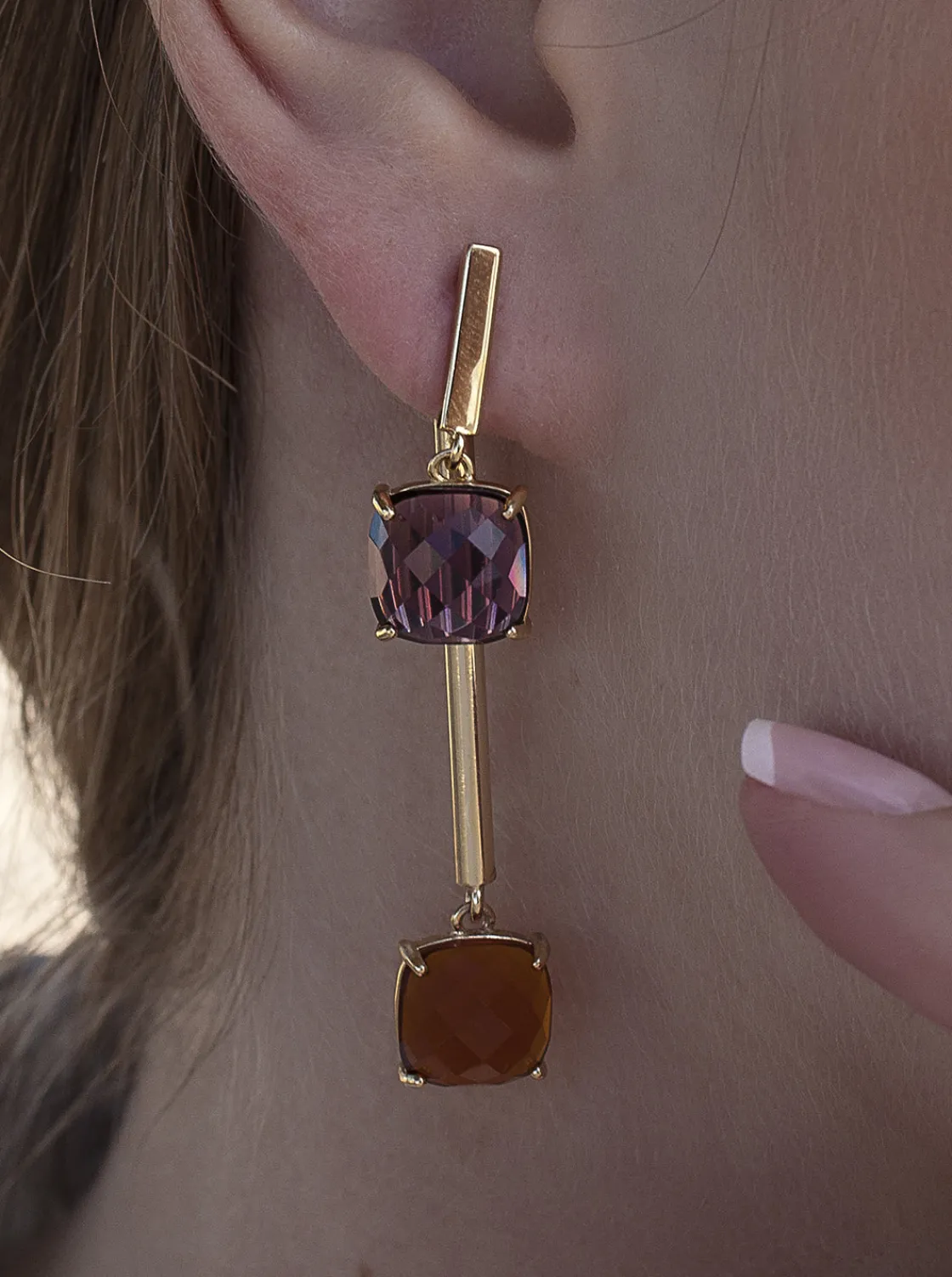 Pendientes Largos | Pendientes De Piedra Natural | LINEARGENT Pendientes largos estilo palillo con dos gemas bañados en oro