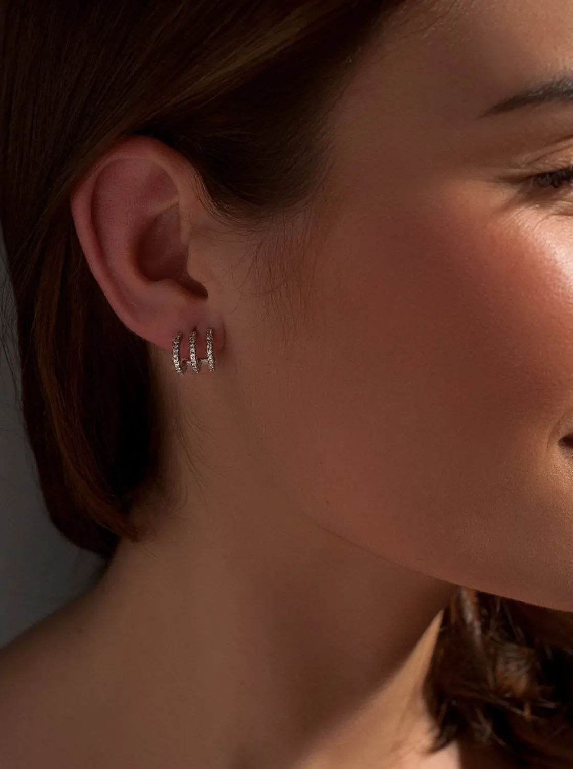 Pendientes Originales | LINEARGENT Pendientes originales diseño carril curvo de circonitas
