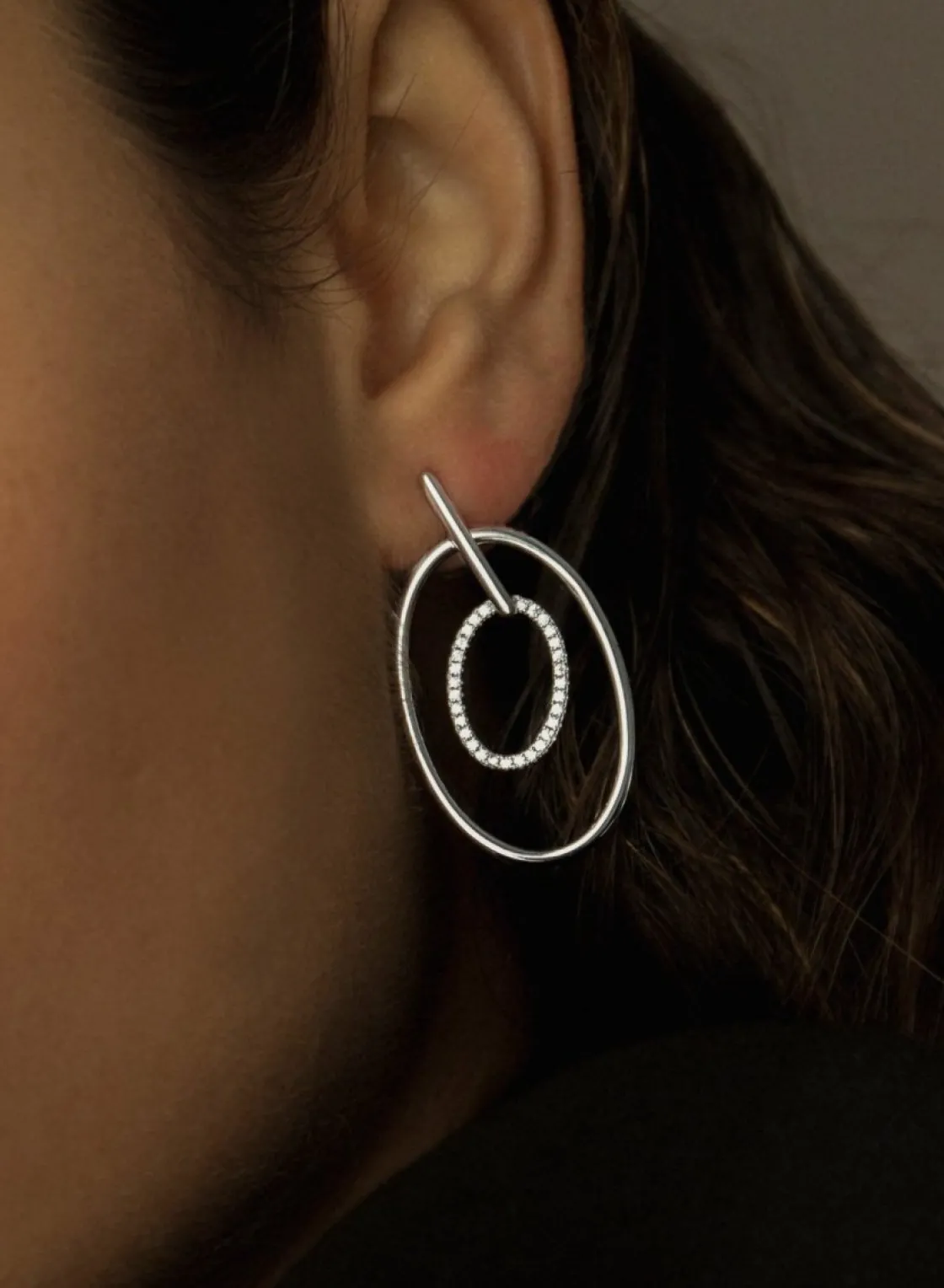 Pendientes Originales | LINEARGENT Pendientes originales diseño de doble aro ovalado con circonitas