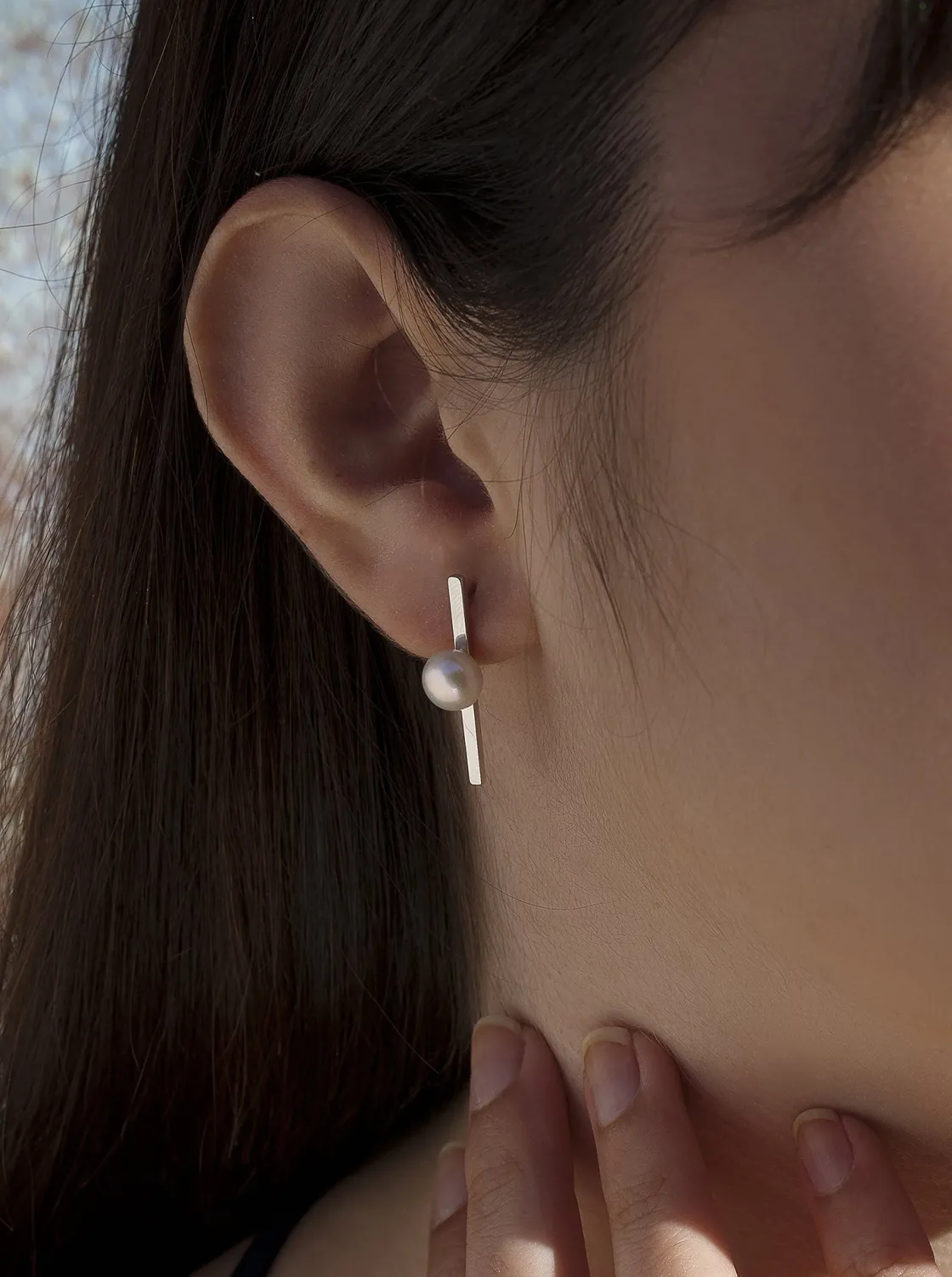 Pendientes Perlas | LINEARGENT Pendientes perla diseño minimalista con perla central