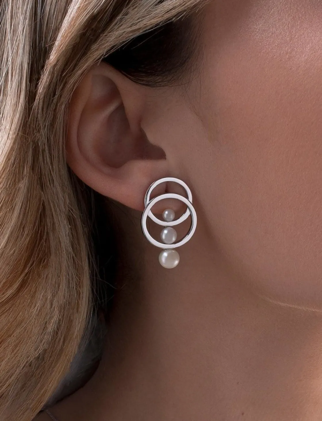 Pendientes Perlas | LINEARGENT Pendientes perlas diseño doble motivo circular intercalado