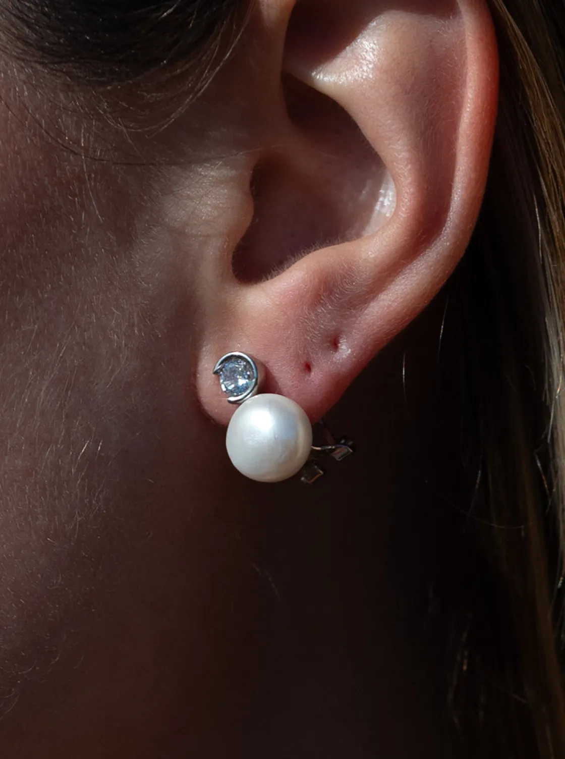 Pendientes Perlas | Pendientes Pequeños | LINEARGENT Pendientes perlas estilo tu y yo con perla y circonita talla redonda