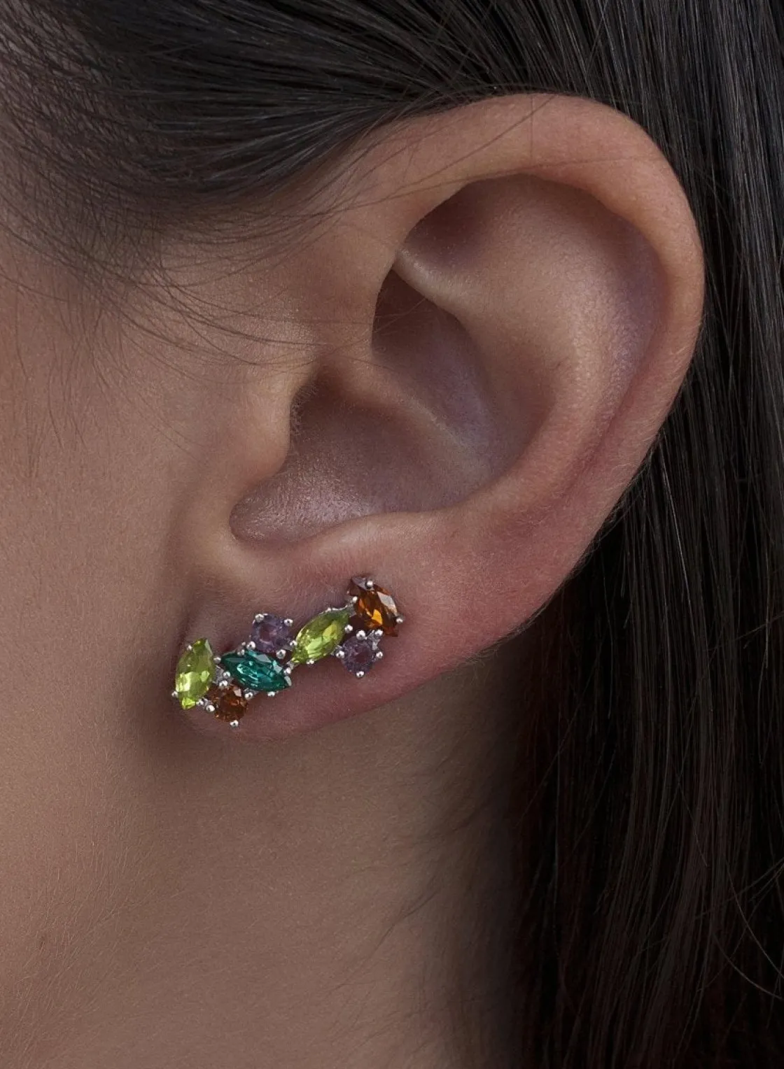 Pendientes Trepadores | LINEARGENT Pendientes trepadores en plata diseño piedras tono verde oscuro y lavanda