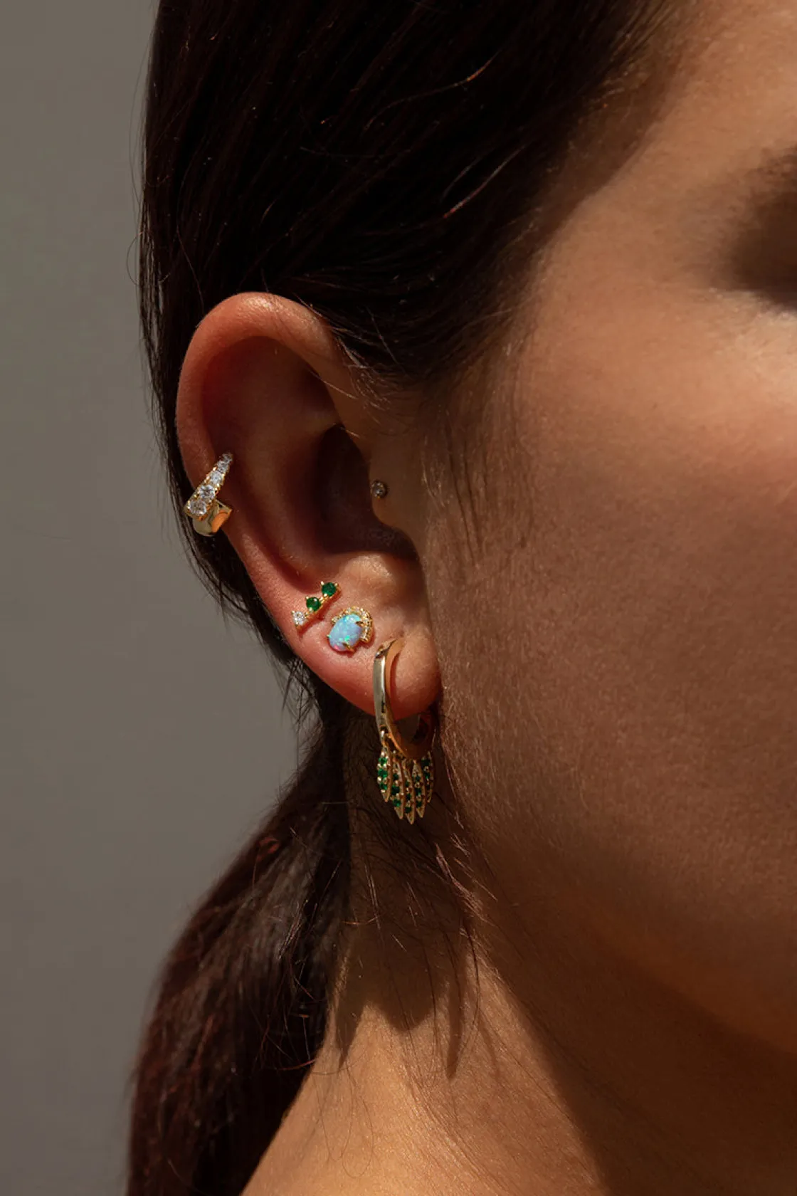Segundo Pendiente | LINEARGENT Piercing de plata baño dorado diseño 3 circonitas
