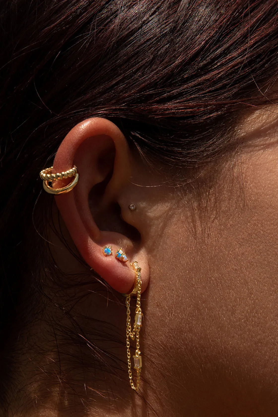 Segundo Pendiente | LINEARGENT Piercing de plata baño dorado diseño mini ópalo y circonita