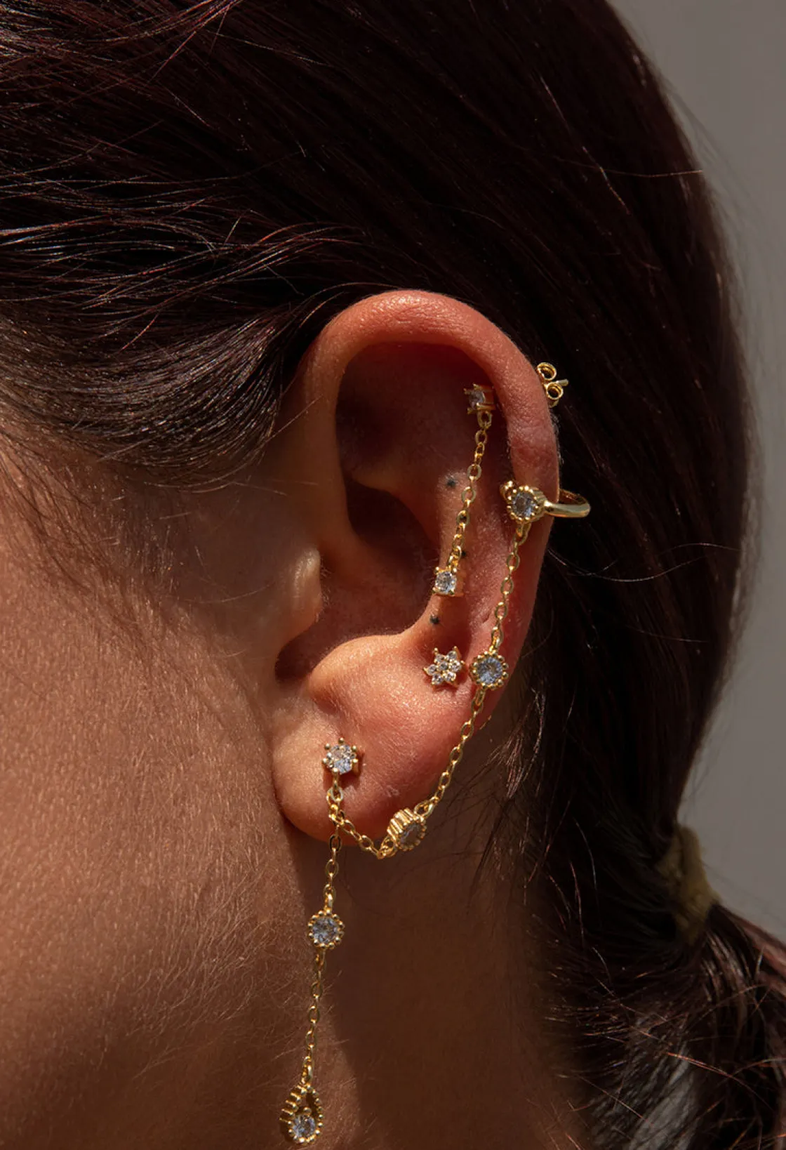 Segundo Pendiente | LINEARGENT Piercing de plata con circonita en forma de flor