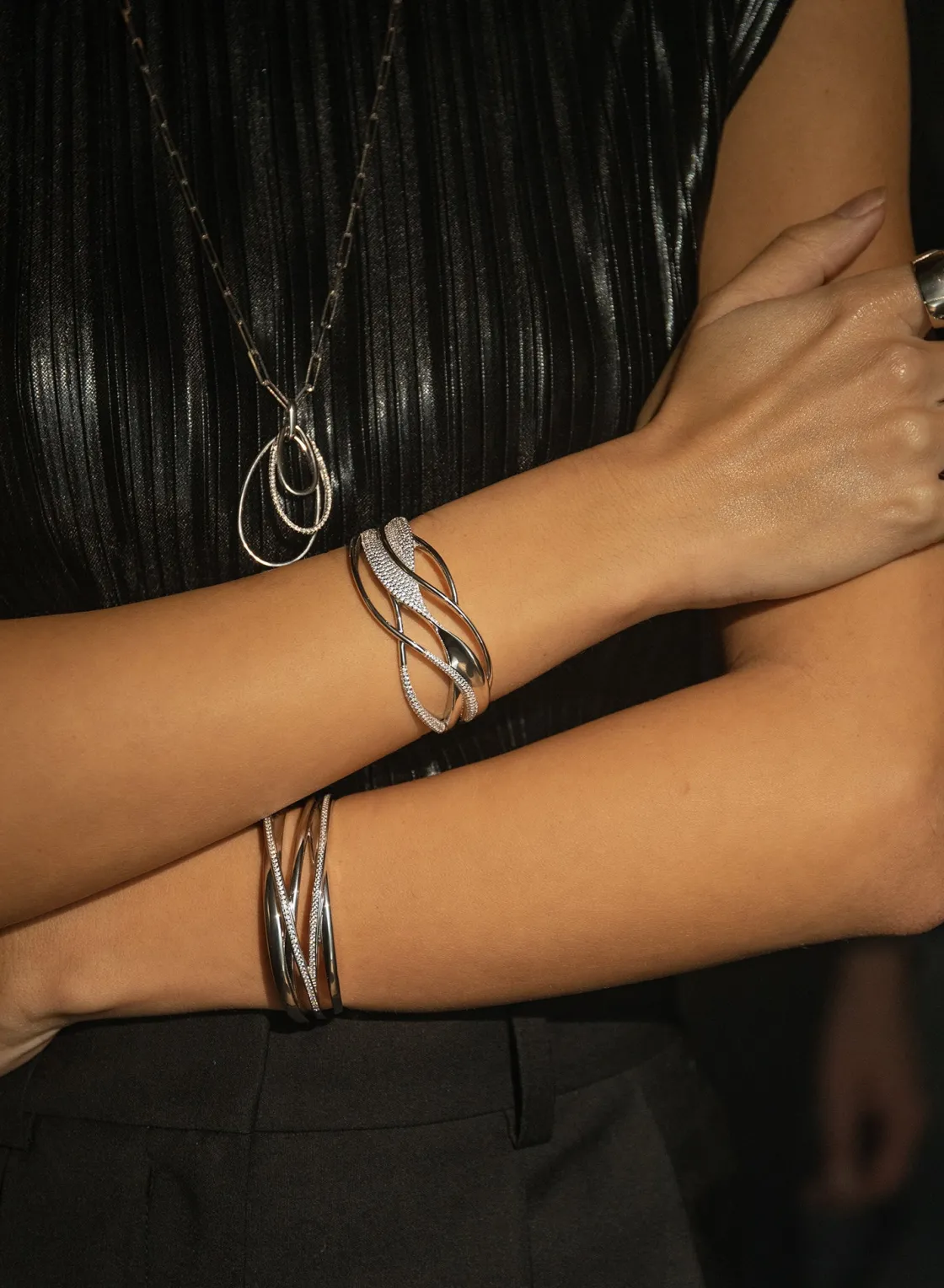 Pulseras Esclavas | LINEARGENT Pulsera esclava de plata diseño enredado con circonitas