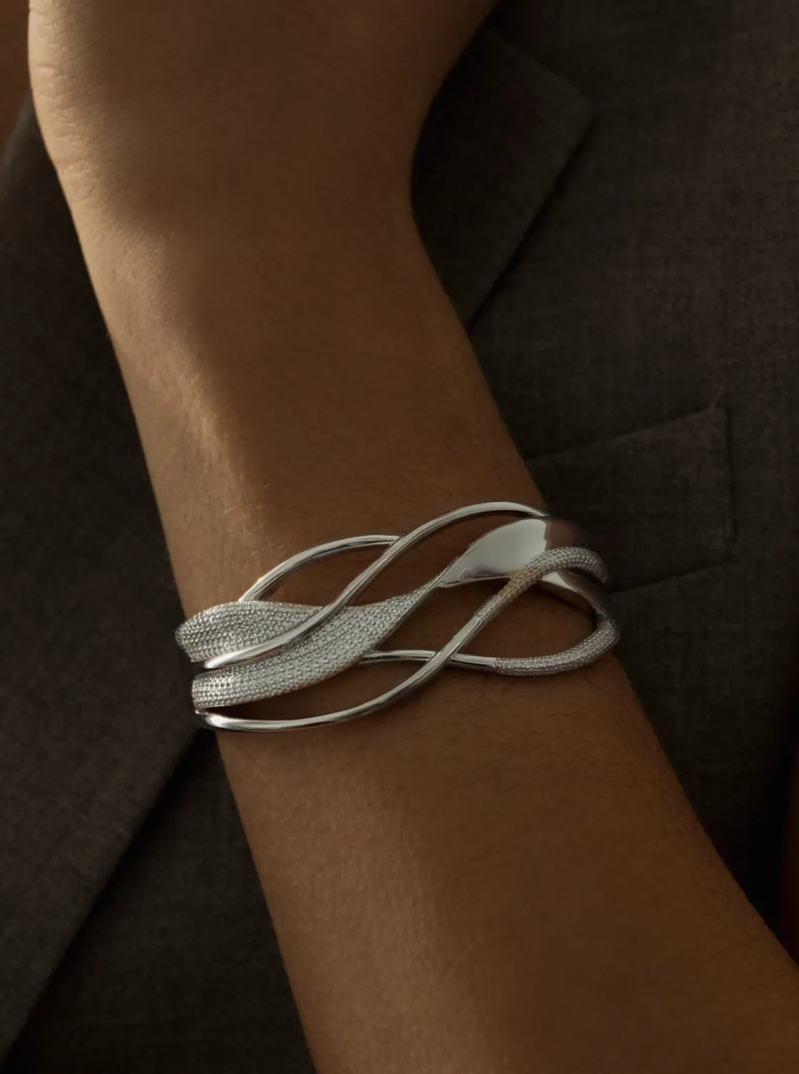 Pulseras Esclavas | LINEARGENT Pulsera esclava de plata diseño enredado con circonitas