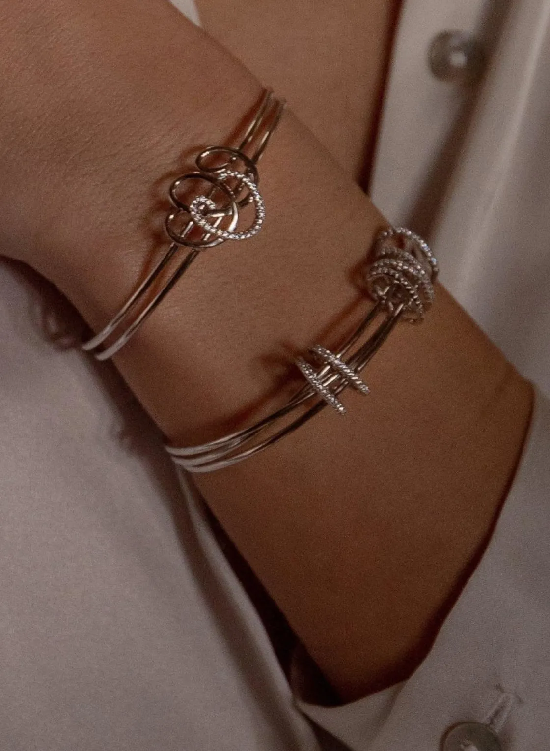 Pulseras Esclavas | LINEARGENT Pulsera esclava de plata diseño tirabuzones de circonita y plata lisa
