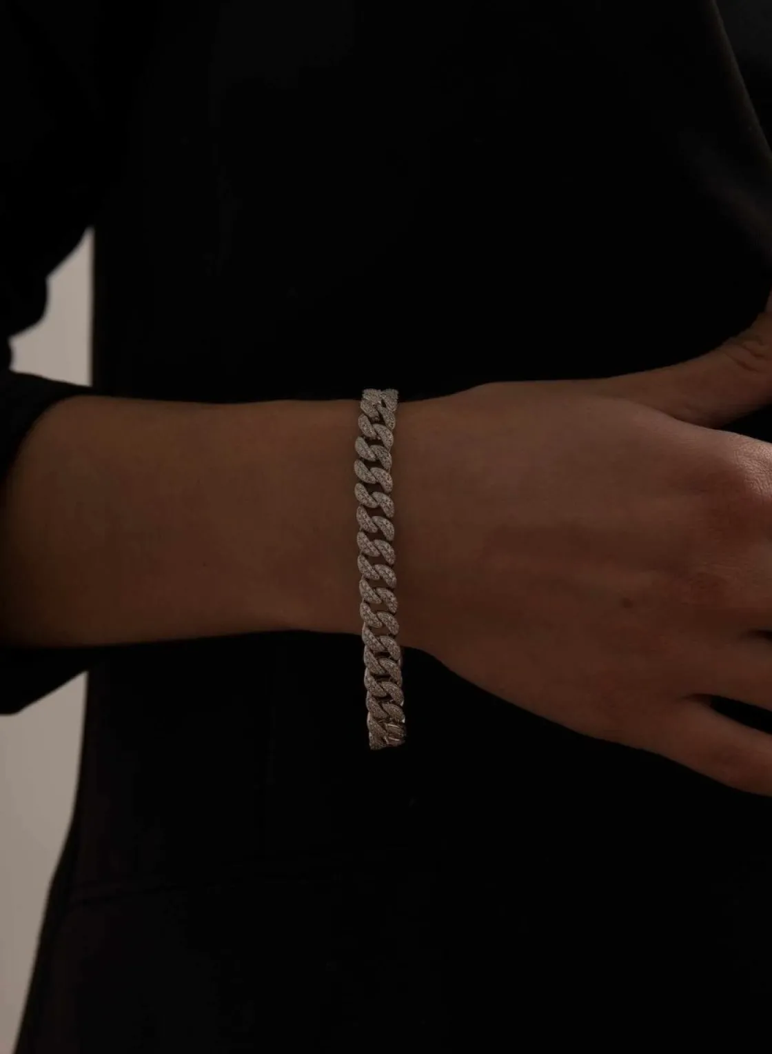 Pulseras Brillantes | LINEARGENT Pulseras brillantes en plata diseño grueso con circonita