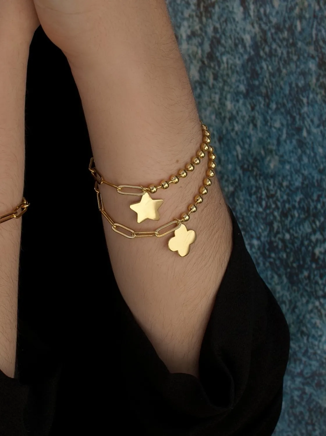 Pulseras Finas | LINEARGENT Pulseras con colgantes de plata bañados en oro con colgante en forma de flor