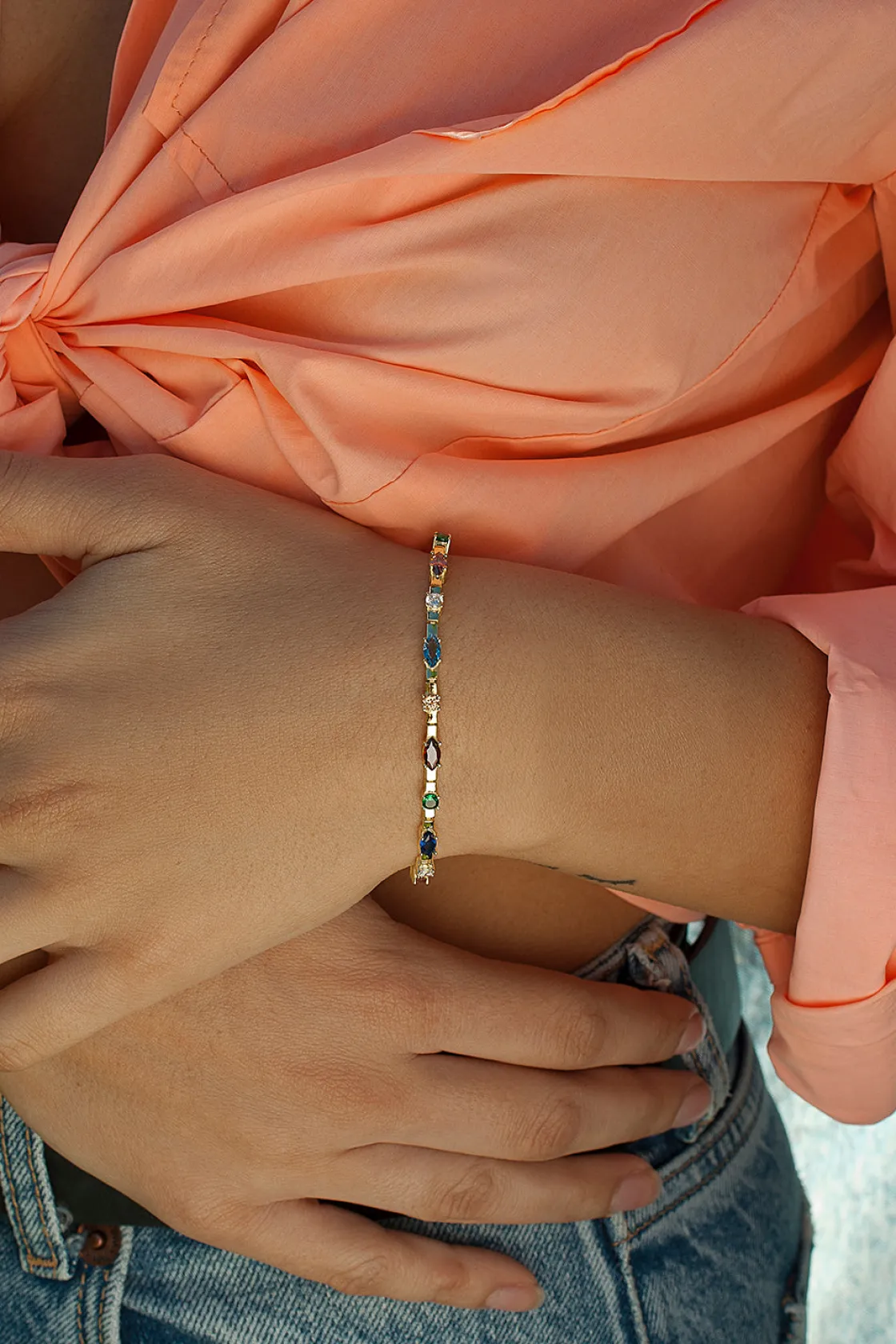 Pulseras Con Piedras | LINEARGENT Pulseras con piedras multicolor dispuestas linealmente